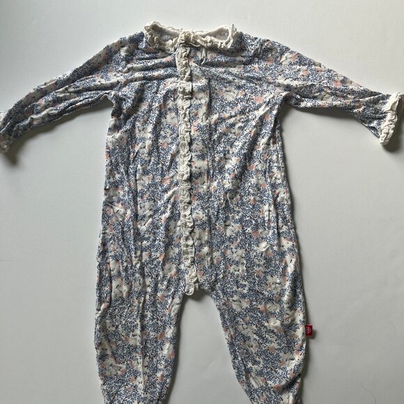 Pastel Bunnies Magnetic Me Baby Onesie 3-6 months - Picture 1 of 4